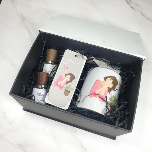 Smile gift set | mug, bookmark, two perfumes